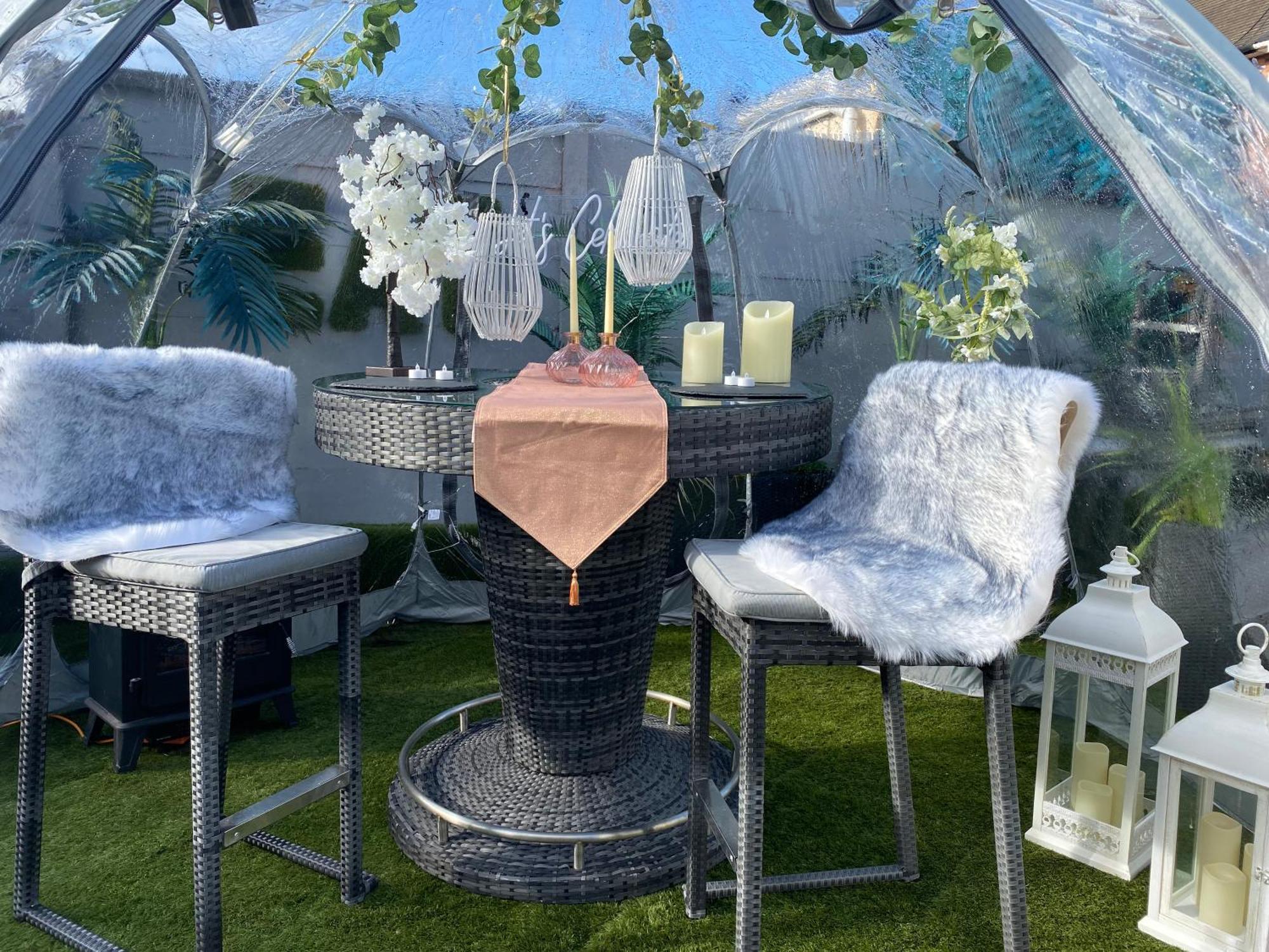 Mini Love Island Style Guest House Includes Personal Hot 24 Hour Swimming Pool, Outdoor Bathtub, Heated Dining Dome And Fire Pit, All This Is Secretly Located In The Busy Suburbs Of Nottingham Dış mekan fotoğraf